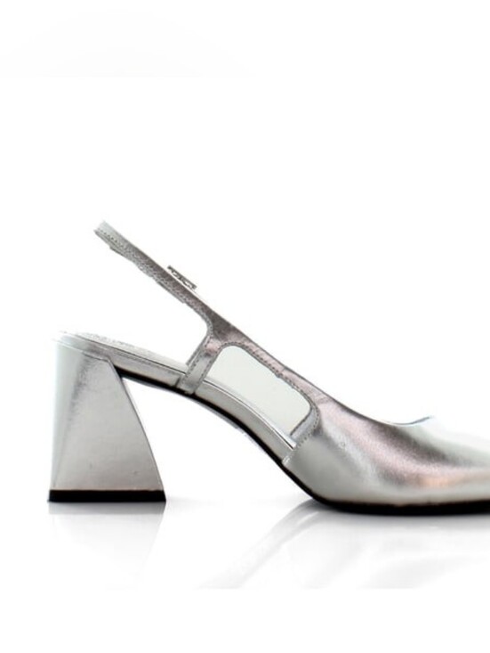Vince Camuto Shoes - Vince Camuto Sindree Pump Silver Slingback Sz 8